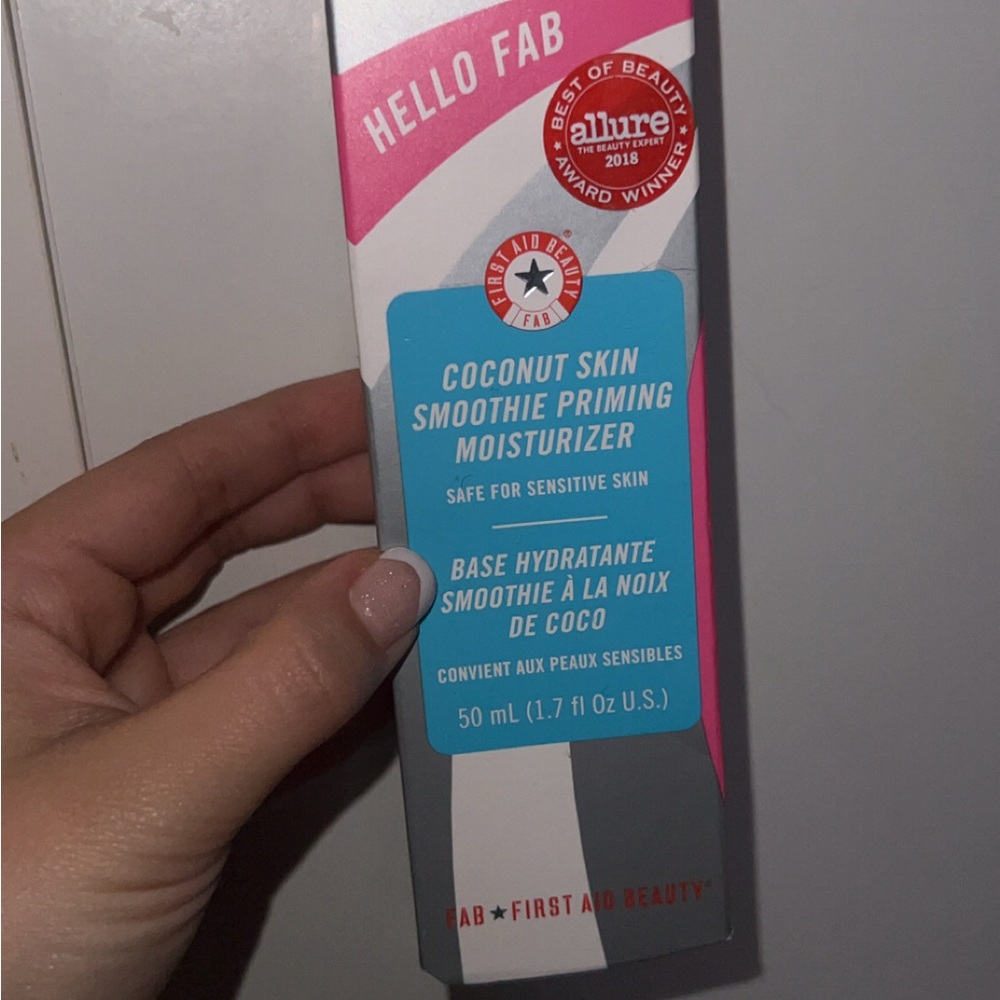 First Aid Beauty Coconut Skin Smoothie Priming Moisturizer - Gray and Blue